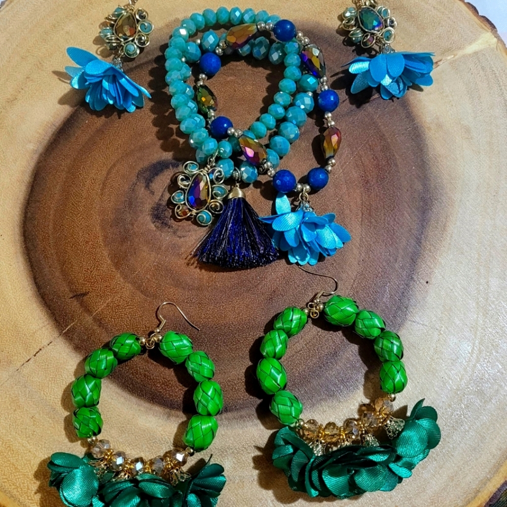 Women's Earrings and Braceta